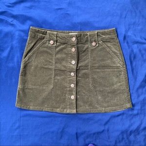 Cute olive green corduroy mini 🥀